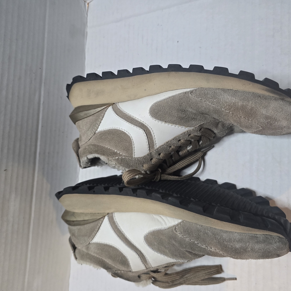 Voile Blanche Tan and White Sneakers Stylish Design‎